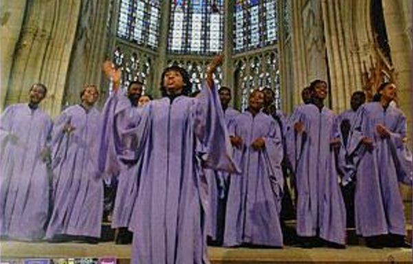 Célébration de noce avec une chorale gospel